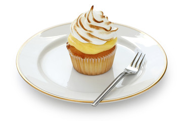 Lemon Meringue Cupcake