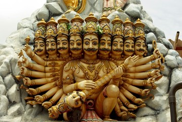 Roi &agrave; dix t&ecirc;tes du temple hindou