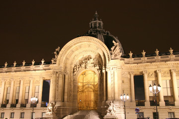 Fototapeta na wymiar paris nuit