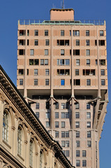 Obraz premium velasca tower from erculea square, milan