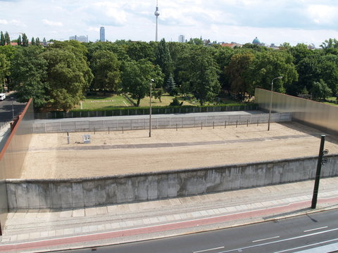 Bernauer Stra&szlig;e