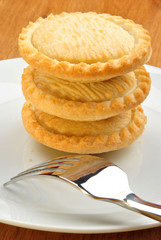 selbst gebackener Mince Pie auf einem Teller