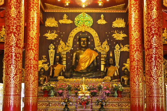 Buddha image in the north of Thai temple