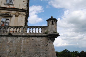 Старинный замок, Украина