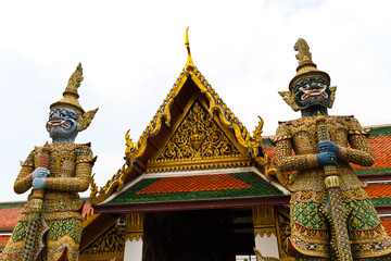 Fototapeta na wymiar The temple Wat phra kaeo in the Grand palace area, one of the ma