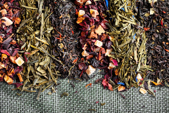 different kinds of tea leaves