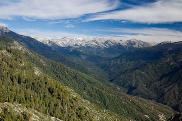 Fototapeta premium Views from Moro Rock in Sequoia National Park, California