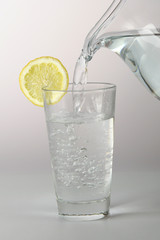 Wasser mit Zitrone 3