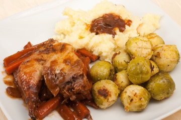 Fasan mit Rosenkohl und Kartoffelpüree