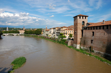 Naklejka premium Scaliger Fortress and Adige river, Verona, Italy.