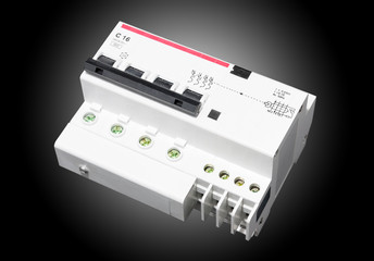 breaker close-up with paths
