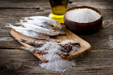sardines with salt - sardine sotto sale