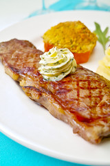 faux filet de bœuf grillé beurre maître d'hôtel