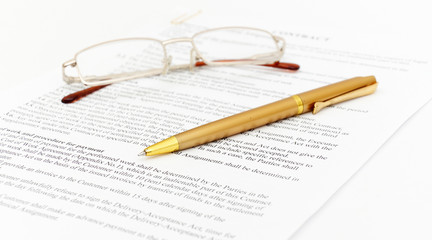 Contract with glasses