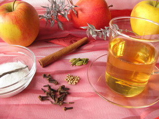 Alkoholfreier Apfel-Punsch