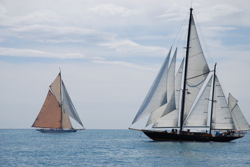 Fototapeta premium Classic wood sailing Yacht race