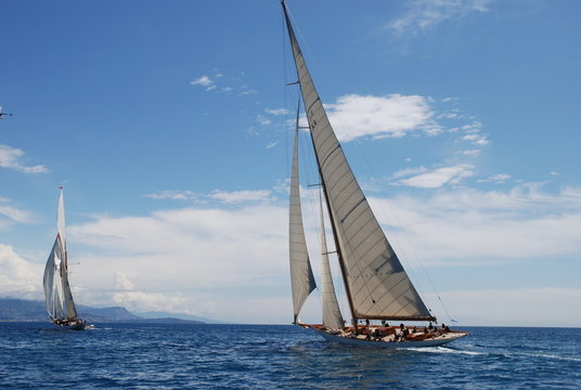 classic yacht sailing pursuit regatta