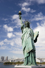 Fototapeta premium お台場海浜公園の自由の女神像