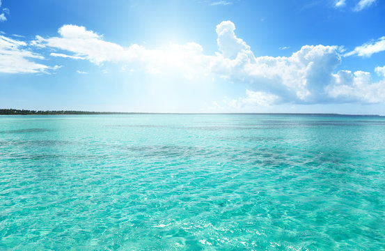 Fototapeta ocean and perfect sky