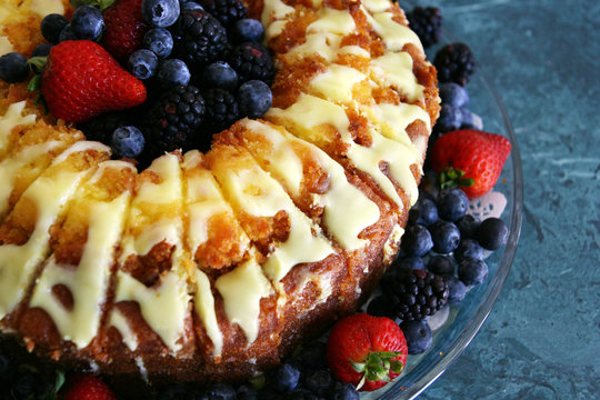Lemon Berry Summer Cake