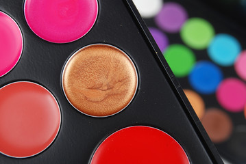 Professional multicolour eyeshadow palette