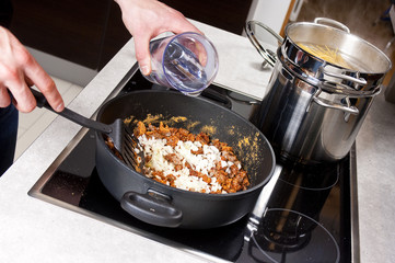 Spaghetti Bolognese zubereiten