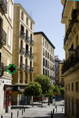 Fototapeta na wymiar Lavapies, Barrio w centrum Madrytu