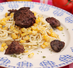 Pasta mit Geflügelleber
