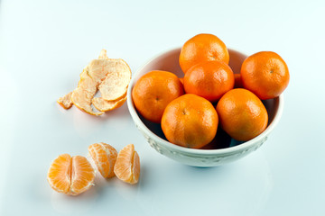 Clementines in bowl