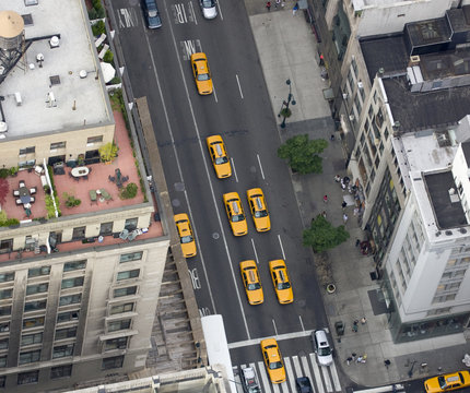 Fifth Avenue, Yellow Taxi, aerial view