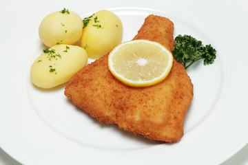 Gebackenes Schollenfilet mit Kartoffeln
