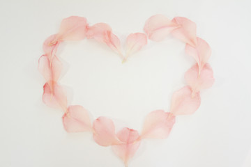 ハート型の花びら