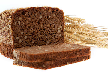 Vollkornbrot mit Getreide