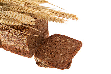 Vollkornbrot mit Getreide