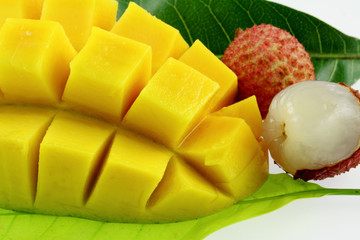 tranche de mangue et letchis