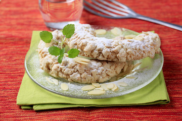 Sweet crescent rolls