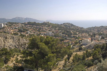 Fototapeta na wymiar Blick von Notre-Dame de la Garde über Marseille