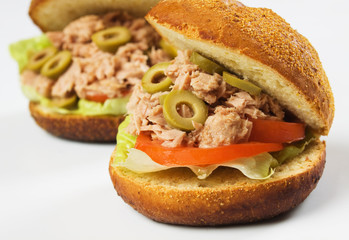 Tuna sandwich