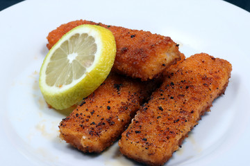 Fischstäbchen knusprig in der pfanne gebraten