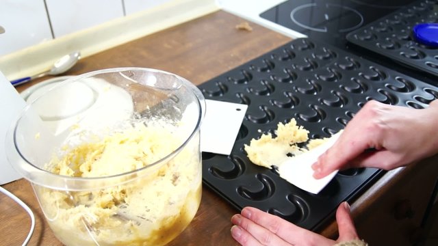 Pl&auml;tzchen backen - Weihnachten