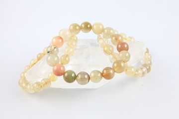 水晶ブレスレット群／福禄寿