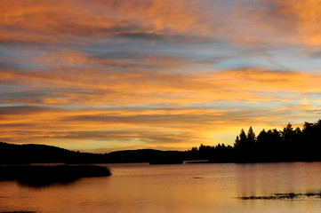 orange lake dawn