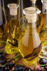 Bouteilles d'huile d'olive