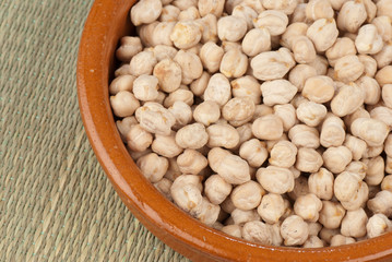 White chickpeas