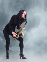 Fototapeta na wymiar saxophonist