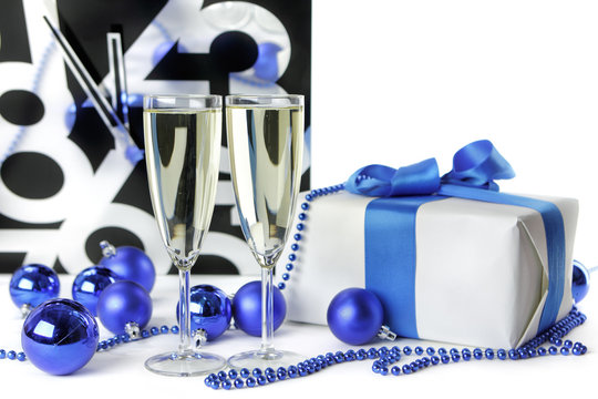 Nouvel an, Champagne et horloge