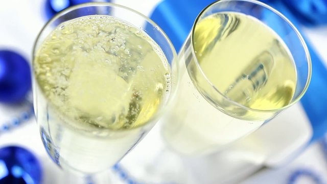Deux coupes de champagne