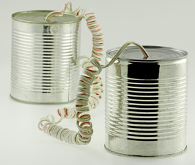 t&eacute;l&eacute;phones bo&icirc;tes de conserve pour enfants communicatifs