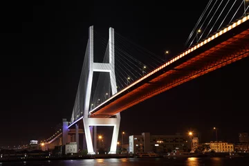 Fotobehang Nanpubrug Nacht bij de Nanpu-brug. Shanghai, China