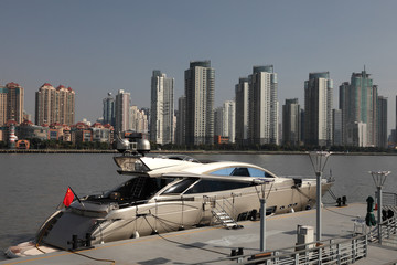 Naklejka premium Luxury Yacht in Shanghai, China